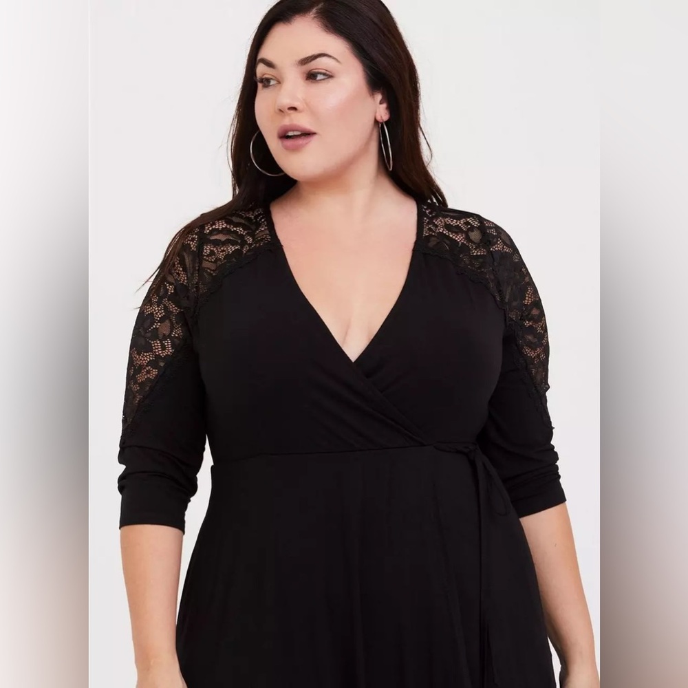 Torrid Black Lace Inset Peplum Hem Wrap Top, NWT, Women's 4X